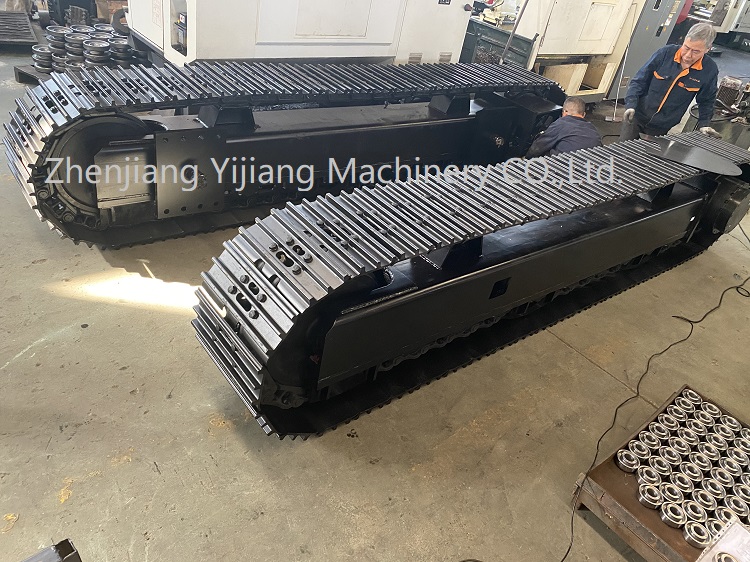 SJ5500B undercarriage (2)